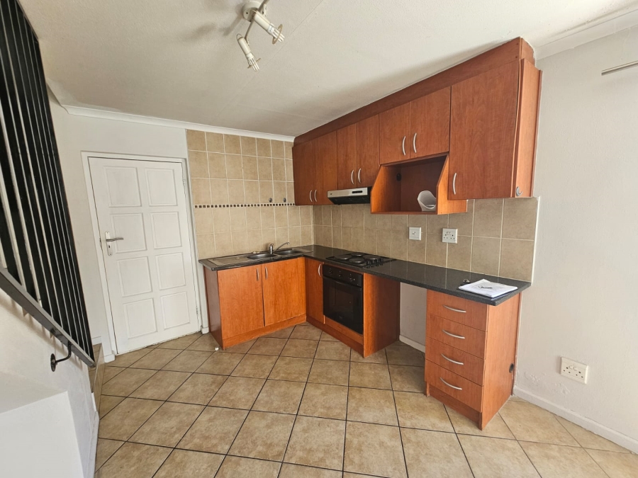 2 Bedroom Property for Sale in Whispering Pines Western Cape